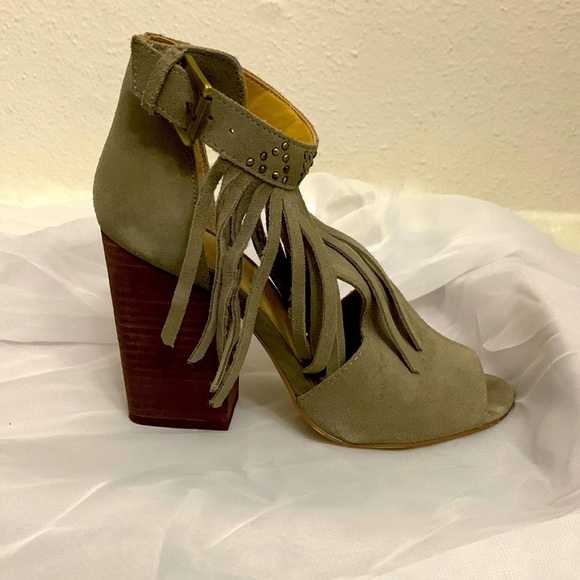 Chinese Laundry Tan Suede Bootie Sandals w/Tassels and glimmering stone accents - Picture 3 of 11